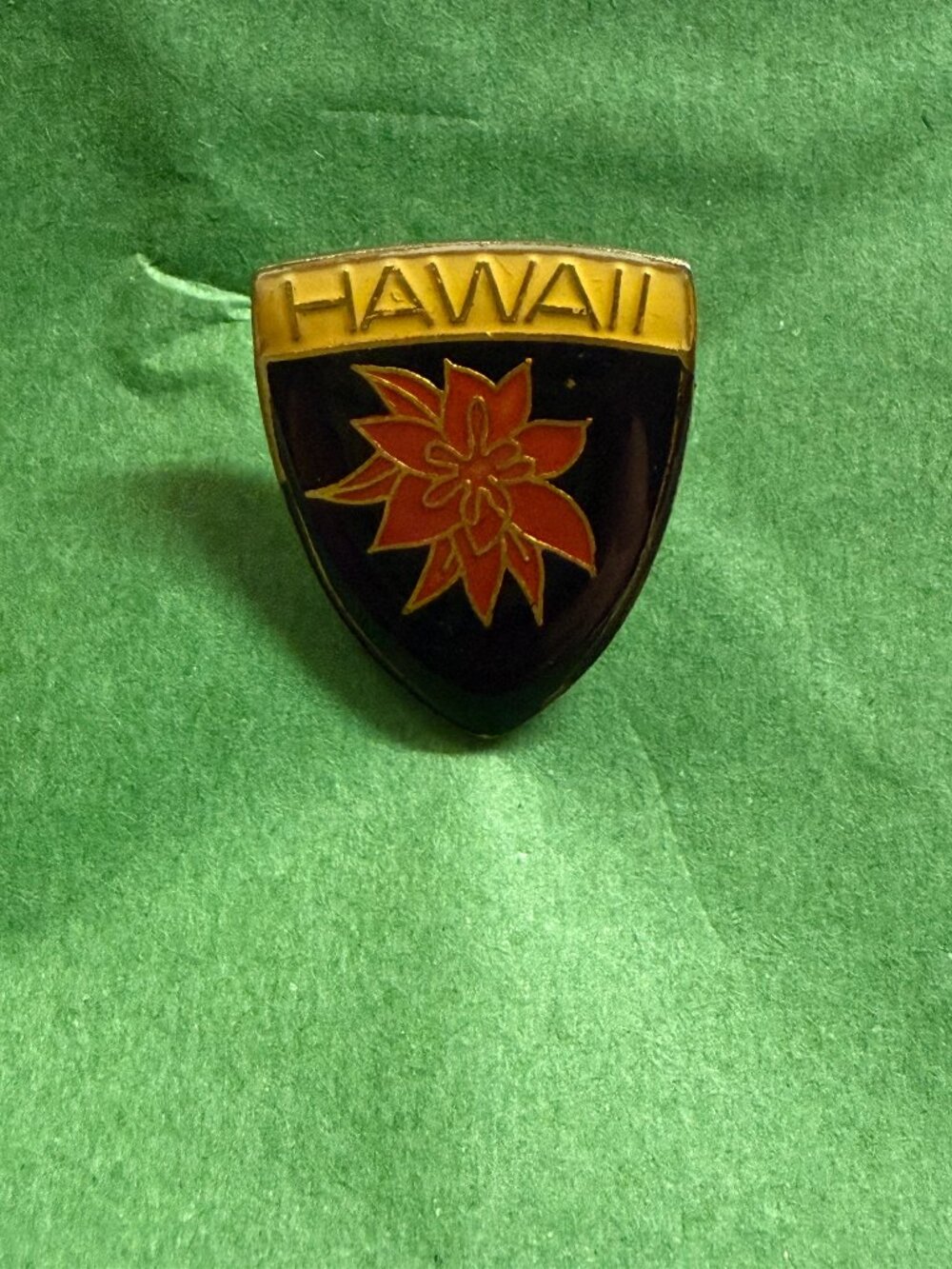 Vintage Hawaii Lapel Hat Pin Poinsettia Flower 1987 State Souvenir